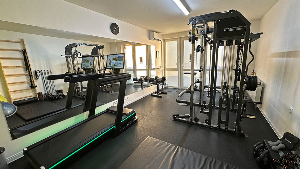 SimpleGym Rusovská cesta A – exteriér 1